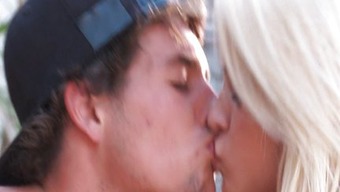 kiss outdoor shaved blonde couple cumshot