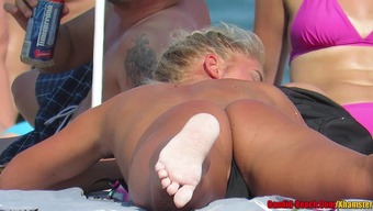 topless high definition voyeur teen (18+) beach bikini