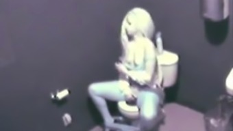 teen amateur masturbation teen (18+) bathroom blonde amateur