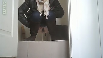 white lady hidden cam hidden cam mature voyeur pissing toilet public black