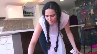 fucking maid high definition face fucked colombian pov brunette facial