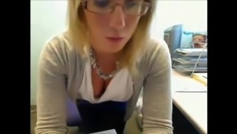 play mature office web cam business woman amateur
