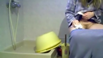 spy pee caught cam shower pissing toilet web cam