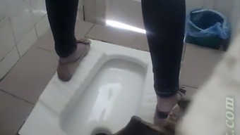 white slut voyeur pissing toilet