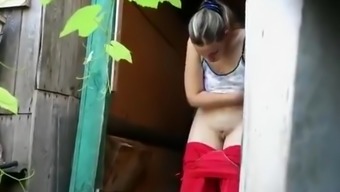 spy pee voyeur outdoor pissing blonde