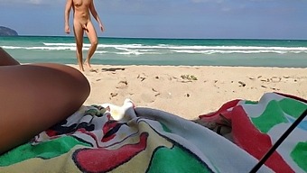 teen big tits big natural tits big ass beach wife big tits exhibitionists