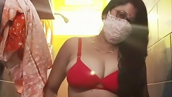 milf indian mature indian strip orgasm asian