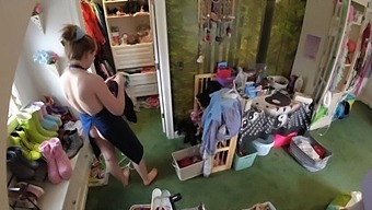 spy nude naked housewife maid cam voyeur fetish