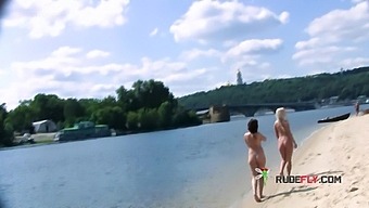 teen amateur nude naked amazing voyeur outdoor teen (18+) public beach beautiful amateur